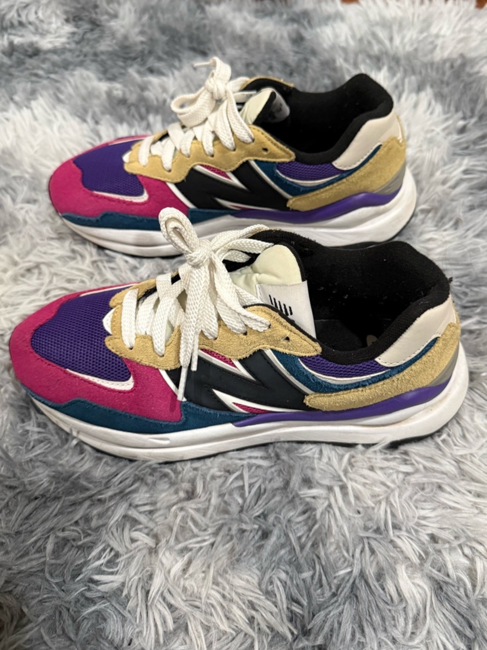 Men’s New Balance Multicolor Running Sneakers in Black, Pink & Purple - Picture 2 of 5